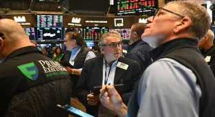 $100BN wiped off US banking market in SINGLE DAY in bloodbath