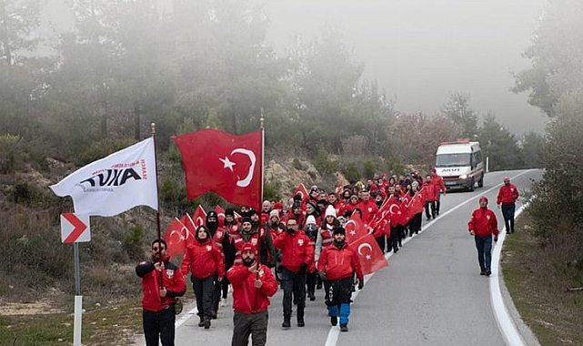 AKUT  Çanakkale'de şehitlerin huzuruna çıkıyor