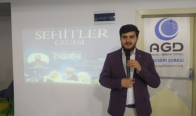 Anadolu Gençliği depremzedelerin yanında