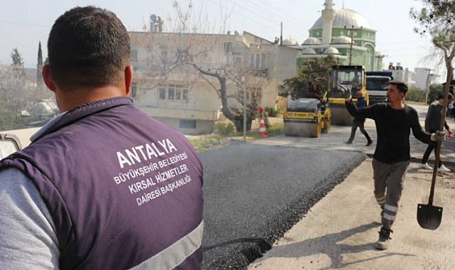 Antalya kırsalına sıcak asfalt