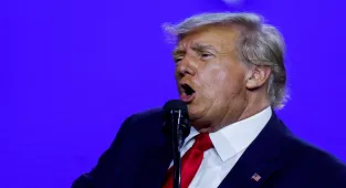 At CPAC forum, Trump shows why he will be tough to topple