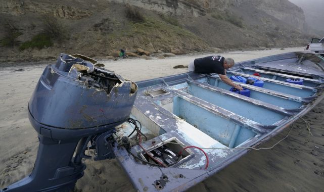 At least 8 dead after boats capsize off San Diego coast