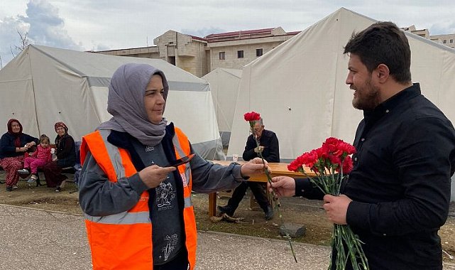 Başkan Satıcı'dan depremzede kadınlara 8 Mart sürprizi