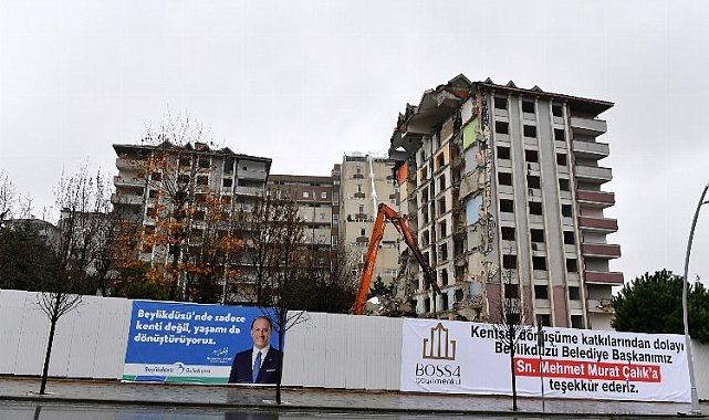Beylikdüzü'nde 71 riskli binanın dönüşümü sürüyor