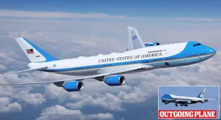 Boeing unveil new color scheme for $3.9bn Air Force One replacement