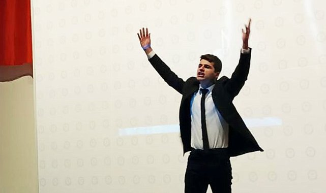 Bursa Yenişehir'de 'Milli Marşı' güzel okumak için yarıştılar