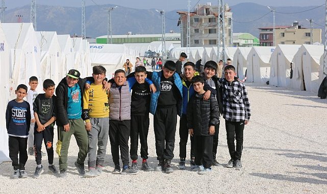 Defne'deki Kocaeli'nin çadır kentinde 'sosyal' yaşam