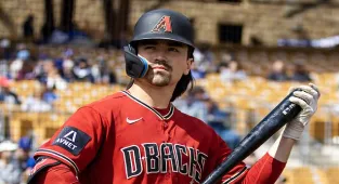 Diamondbacks rookie Corbin Carroll 'agrees to $111m, eight-year deal'