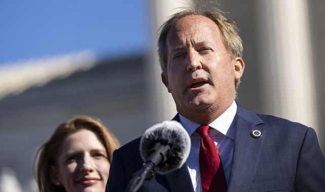 Five women denied abortions despite the risk to their lives sue Texas