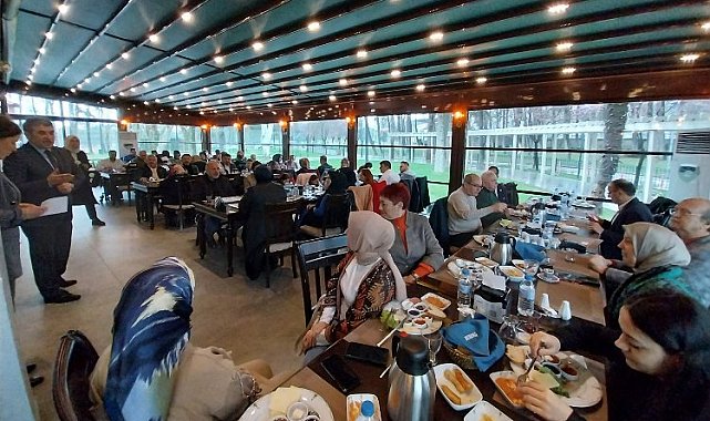 Gölcük'te Başkan Sezer afet bölgesindeki çalışmaları anlattı