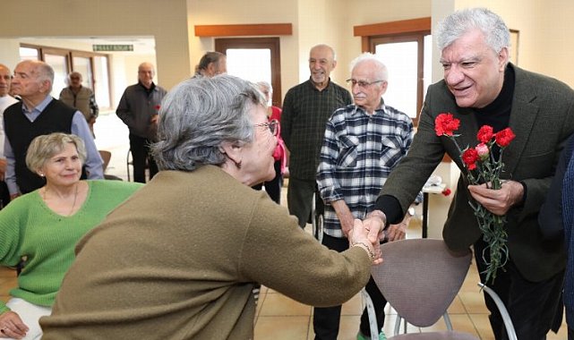 İzmir Narlıdere'de bilge çınarlara ziyaret