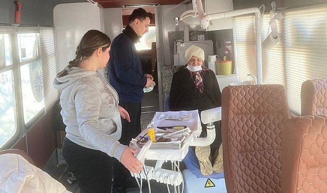 Kayseri Büyükşehir'den depremzedelere diş hizmeti