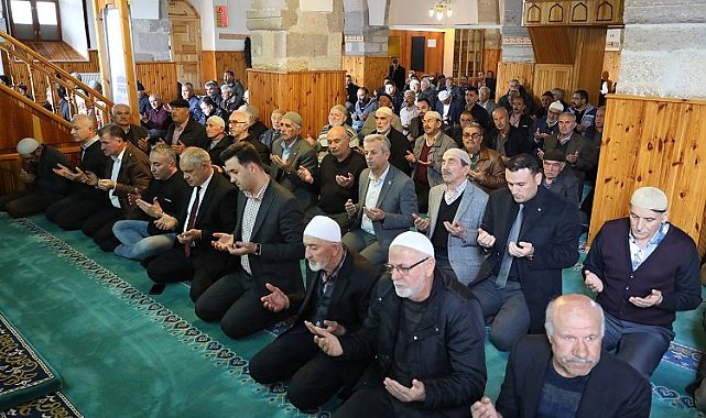 Kayseri Yahyalı'da depremzedeler için mevlit