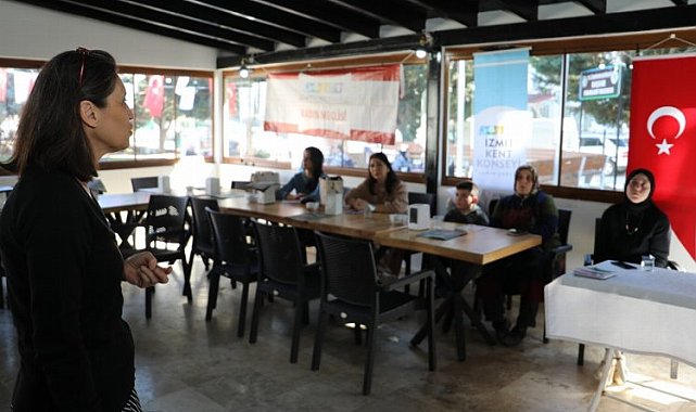 Kocaeli İzmit'te 'Anne Destek Programı' başladı