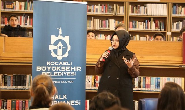 Kocaeli'de çocuklar sevdikleri yazarlarla buluştu