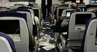 Lufthansa staff told passengers to delete evidence of turbulent flight