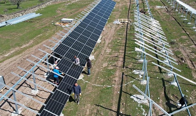 Manisa GES'te panel montajlarına devam