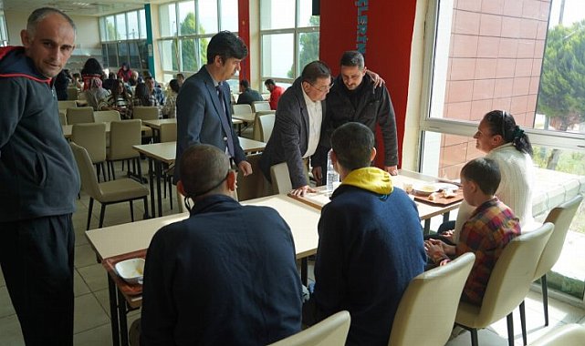 Milas'ta Başkan Tokat'tan depremzedelere ziyaret