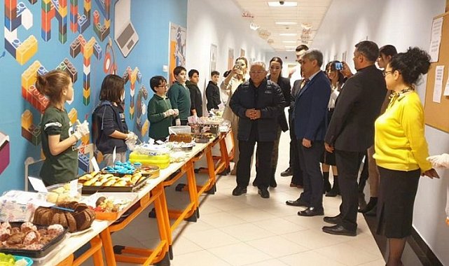 Minik yüreklerden büyük kermes