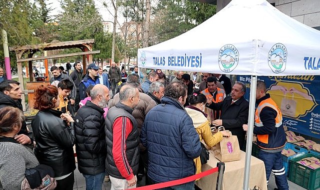 Mustafa Yalçın mutfakta hünerlerini sergiledi