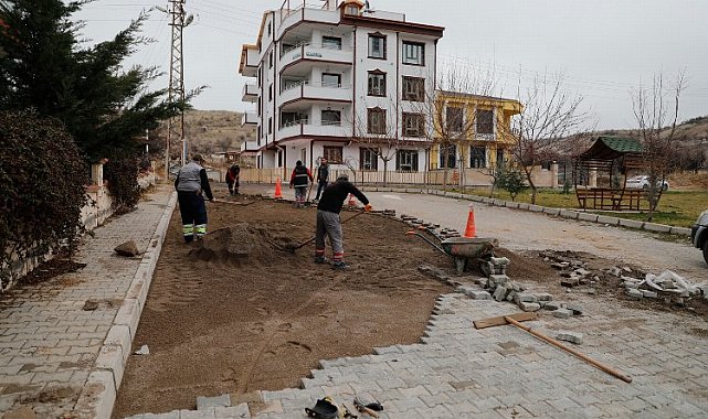 Nevşehir Belediyesi'nden bozuk yola müdahale