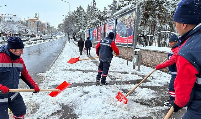 Nevşehir Belediyesi'nden kar mesaisi