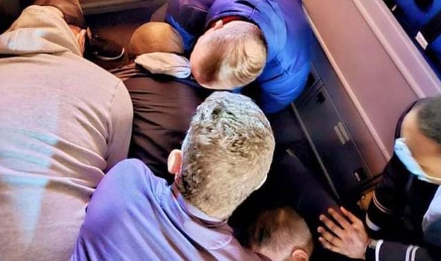 Terrifying moment traveler threatens to kill those on LA to Boston jet