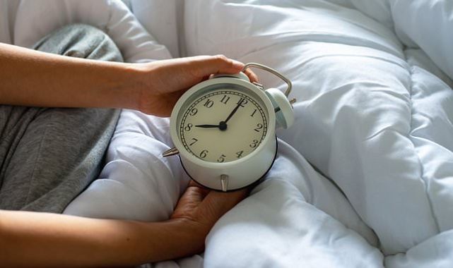 Why falling asleep within 5 minutes is a 'bad sign'