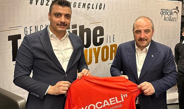 Bakan Varank'tan gençlerle tecrübe paylaşımı