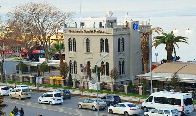 Deniz manzarası eşliğinde ders çalışma imkanı