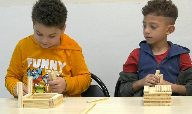 Kocaeli'nde işitme engelli çocuklara 'Akıl Oyunları' eğitimi