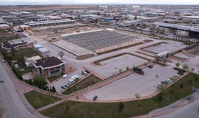 Konya'da Larende dükkanlarının temeli atıldı