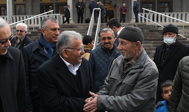 Memduh Büyükkılıç'tan ilçelere hizmet yağmuru
