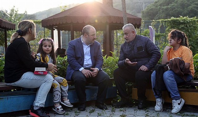 Bakan Varank Bursa'da depremzedelerle buluştu