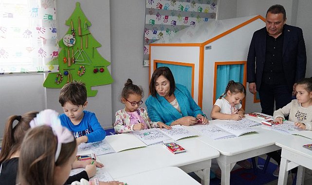 Beylikdüzü'nün projesi Konya ve Antalya'da tanıtıldı