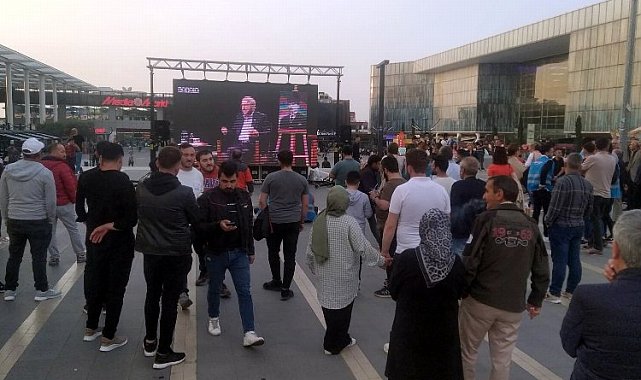 CHP'ye Bursa'da LED ekran yasağı