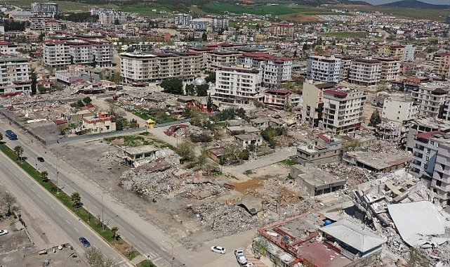 Depremzedelere dev kaynak