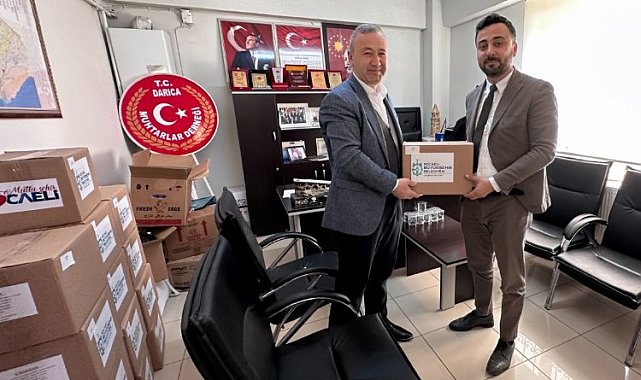Kocaeli'den muhtarlara kırtasiye desteği