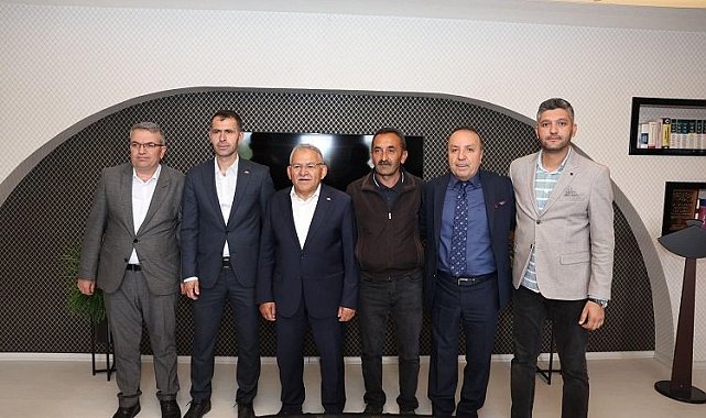Memduh Büyükkılıç'tan Pınarbaşı'na ziyaret