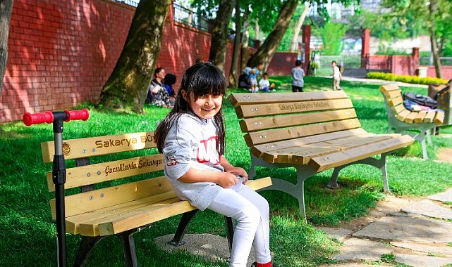 Sakarya'nın parklarına renk geldi