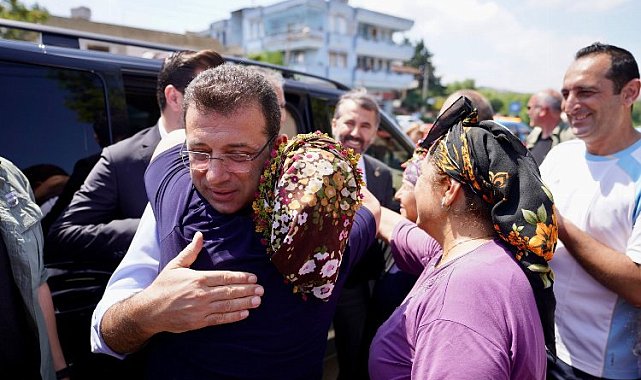 Bayramı depremin vurduğu Hatay'da karşıladı