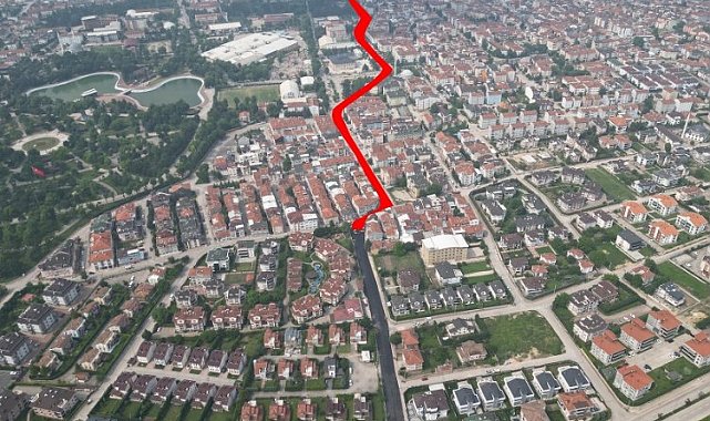 Bursa İnegöl'de Park Caddesi'nde asfaltı sil baştan
