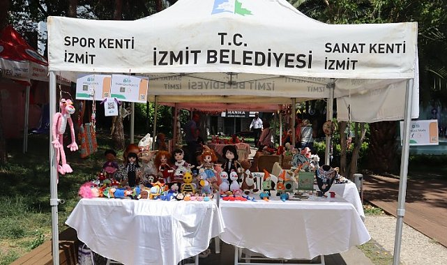 İzmitliler '3. İyilik Şenliği'nde buluştu