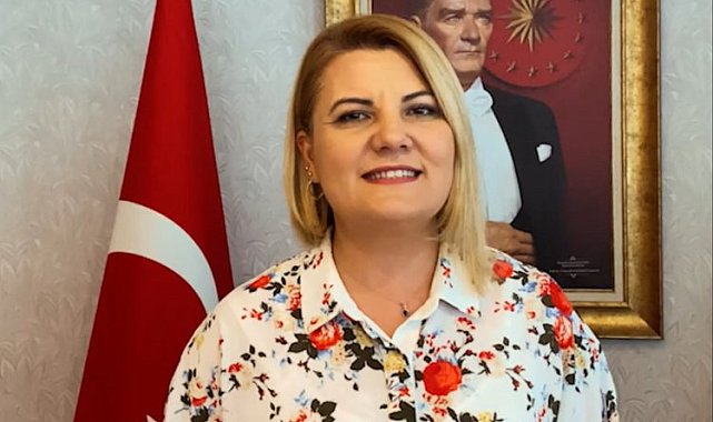 İzmit'te 102'nci yıl coşkusu