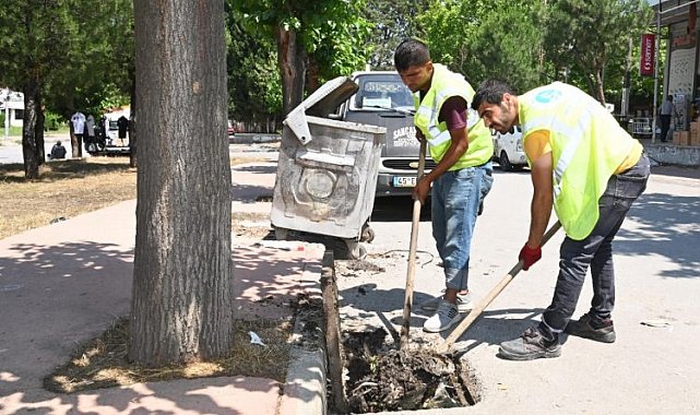 Manisa'da MASKİ'den yağmur suyu ızgaraları temizliği