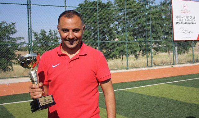 Şampiyon hoca Faris Çalbay