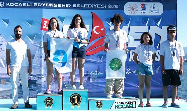 3. Yelken Trofesi'nde madalyalar sahiplerini buldu
