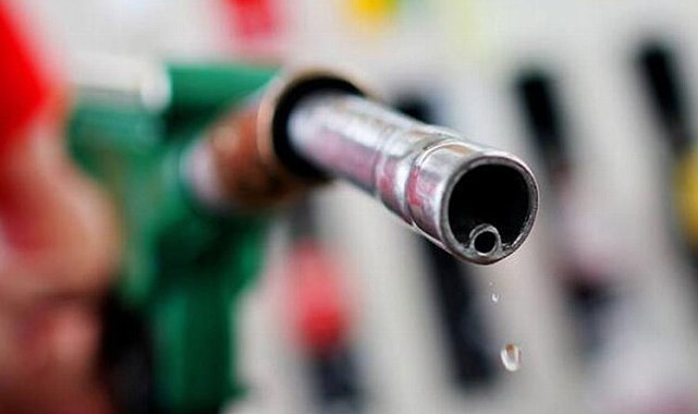 Benzine 2 TL'yi aşan zam geliyor!