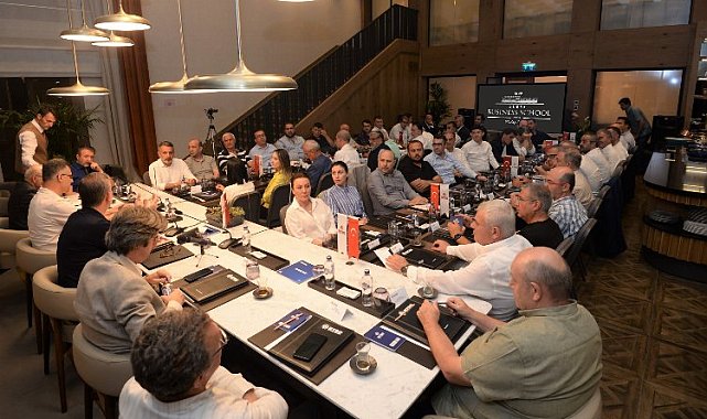 Bursa'da sektörlerin geleceği ortak akılla şekilleniyor