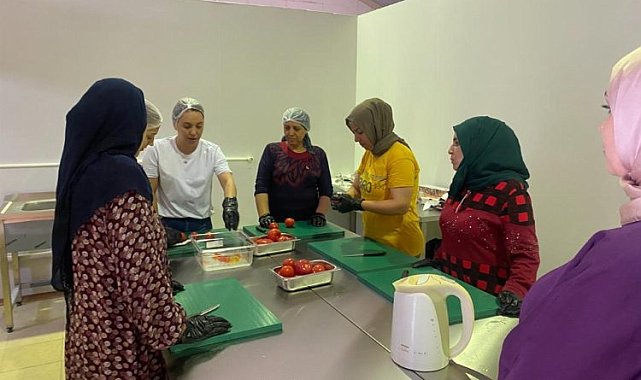Çiğli'de 'sağlıklı atıştırmalıklar' için eğitimler tamamlandı